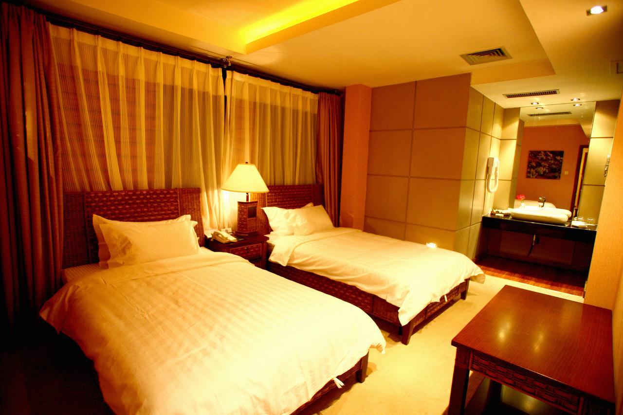 Xinjiang Yema International Clubhouse Hotel Urumqi Ngoại thất bức ảnh