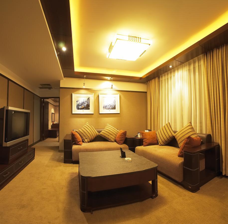 Xinjiang Yema International Clubhouse Hotel Urumqi Ngoại thất bức ảnh