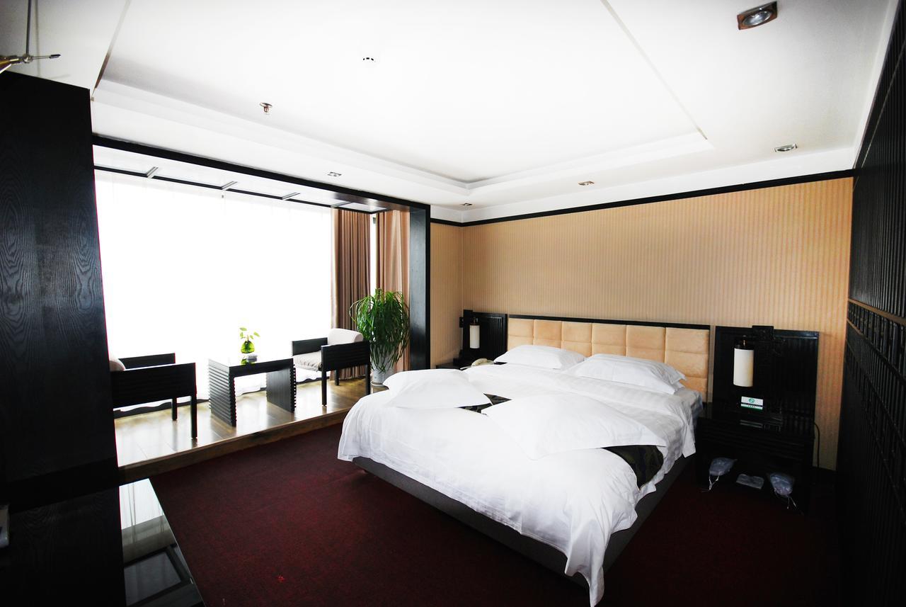 Xinjiang Yema International Clubhouse Hotel Urumqi Ngoại thất bức ảnh
